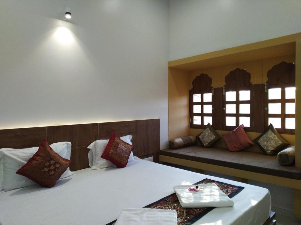 Aapni Haveli Hotell Jaisalmer Exteriör bild